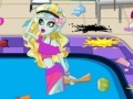 Joc Monster High swimming pool cleaning