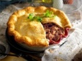Joc Make beef and mushroom pie
